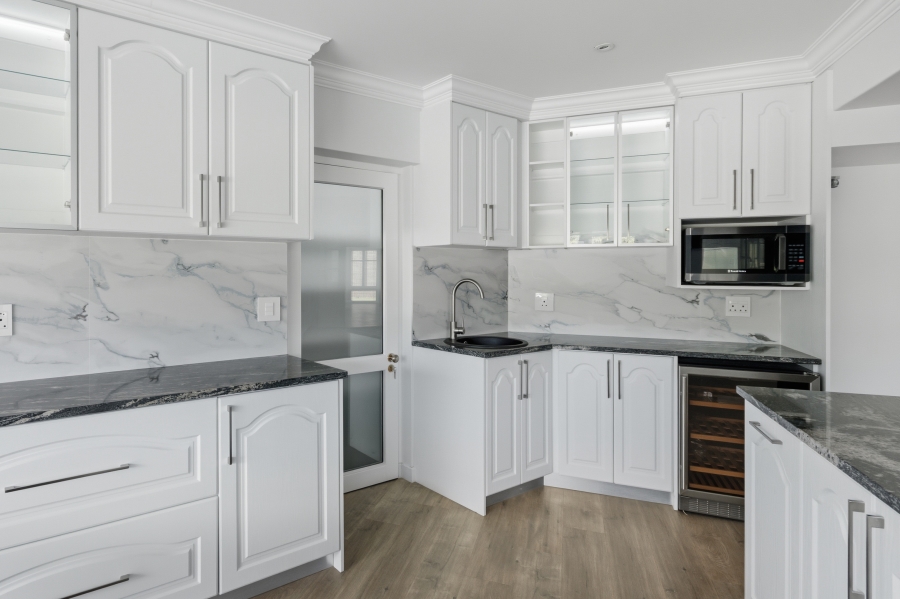 4 Bedroom Property for Sale in Golden Hill Western Cape